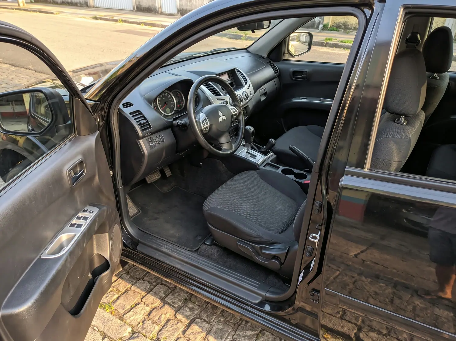 Mitsubishi L200 Triton 3.2, foto 4 de 4