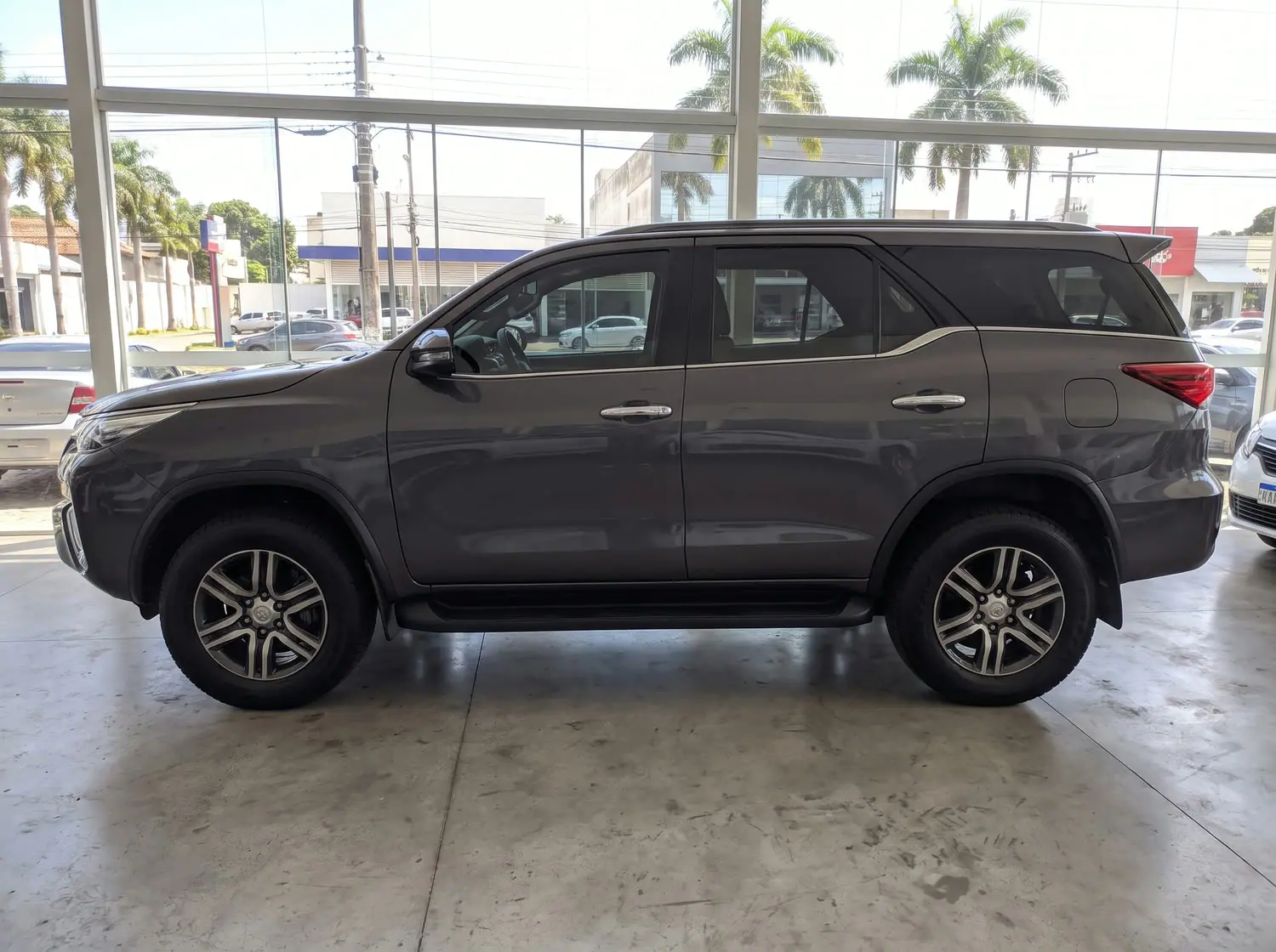 Toyota SW4 SRX 4x4, foto 2 de 4